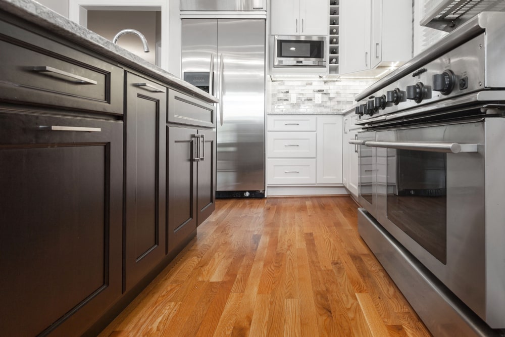 Advantages and Disadvantages of hardwood flooring